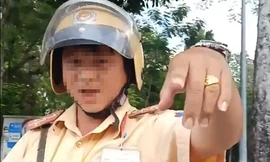 CSGT chửi tục gây bức xúc.