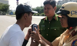 Hơn 30 tài xế ô tô dương tính với chất ma tuý ở TPHCM