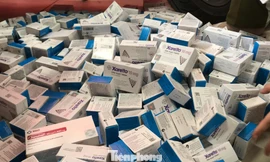 Tận thấy lô tân dược nhập lậu ‘khủng’ trong căn nhà ở Sài Gòn