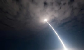 Mỹ triển khai linh kiện trong không gian để ngăn chặn Nga, Trung Quốc