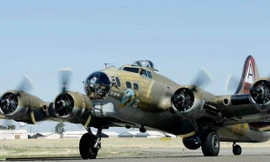 Lý do B-17 được mệnh danh ‘pháo đài bay’ thời Thế chiến II