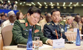 Đại tướng, Bộ trưởng Quốc phòng Việt Nam Ngô Xuân Lịch tham dự Diễn đàn Hương Sơn Bắc Kinh lần thứ 8. Ảnh: Lương Tuấn/TTXVN