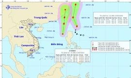 Cùng với bão Danas, Biển Đông xuất hiện thêm một áp thấp nhiệt đới