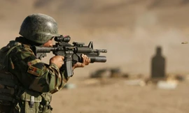 Ngôi nhà bị đổ sập khi đặc nhiệm Mỹ thực hiện chiến dịch bao vây nơi ẩn nấp của đối tượng cầm đầu IS. (Ảnh: Reuters)