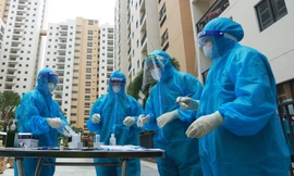 TPHCM ứng phó với biến chủng Omicron: Sớm bao phủ vắc xin mũi 3 cho cộng đồng