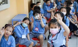 Các trường học đủ điều kiện, an toàn phòng chống dịch có thể học bán trú