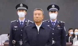 Lý Kiến Bình trước tòa