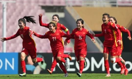 Niềm vui ghi bàn ấn định chiến thắng cho đội tuyển nữ Việt Nam của Thái Thị Thảo