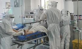 Hà Nội tập trung điều trị cho bệnh nhân nặng. Ảnh: minh họa 