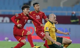 Các cầu thủ Việt Nam nỗ lực có điểm số đầu tiên ở vòng loại thứ 3 World Cup. Ảnh: Như Ý