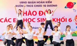 Hôm nay, nhiều trường học trên toàn quốc đón học sinh tựu trường 