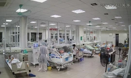 Bên trong khu điều trị cho bệnh nhân mắc COVID-19 tại Bệnh viện Bệnh Nhiệt đới TƯ. Ảnh: BS Đặng Thanh