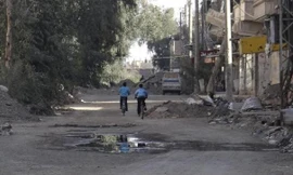 Cảnh đổ nát ở Deir al-Zor