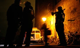 Lực lượng cảnh sát Copenhagen tại hiện trường.