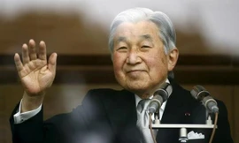 Nhật hoàng Akihito, 82 tuổi.