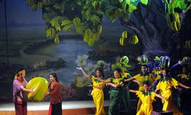 'Ăn khế trả vàng' giữa lòng Hà Nội