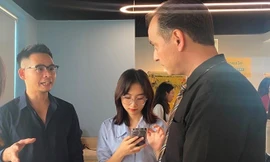 Đổi đời nhờ biến rơm thành "vàng"