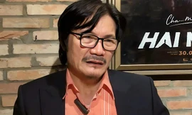 NSƯT Công Ninh ở tuổi 62 chạy xe máy đi làm, dành dụm mua ô tô cũ cho vợ kém 22 tuổi