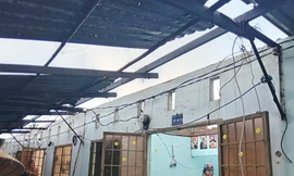 Hình ảnh loạt nhà dân bị tốc mái sau mưa lớn ở Đồng Nai