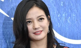 Gia đình chồng cũ bất mãn vì Triệu Vy