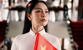 Tranh luận Võ Hạ Trâm hát bản hit 2,2 tỷ view 'Viết tiếp câu chuyện hoà bình'