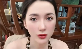 Ngân Collagen là ai? 