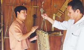 Người giữ gia tài của núi