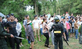 Bắt 59 con bạc, thu nửa tỷ đồng và nhiều ô tô