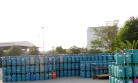 Một góc chứa bình gas của Công ty TNHH dầu khí Gia Định. Ảnh: Tuấn Nguyễn