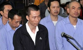 Đào mộ lấy hộp sọ đòi chuộc 300 triệu đồng