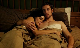 Chạm - Tràn ngập những cảnh nóng