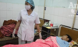 Nổ lựu đạn, tám người bị thương nặng