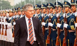 Bộ trưởng Quốc phòng Australia đang ở thăm Trung Quốc