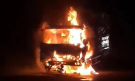 Nạn nhân 17 tuổi tử vong dưới gầm xe tải bốc cháy trên quốc lộ