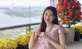 Đặng Thu Thảo chia sẻ bức ảnh đón xuân do chồng cô chụp. Vợ chồng cô đang háo hức đón con đầu lòng. Mang thai ở tháng thứ sáu, người đẹp trông đầy đặn hơn.