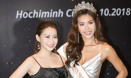 Giám đốc Miss Supranational Việt Nam Hải Dương bên Minh Tú (phải). 