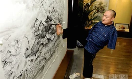 Ngả mũ thán phục với những tuyệt tác của các họa sĩ khuyết tật 