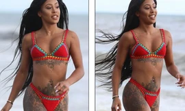 Nàng mẫu da màu diện bikini, khoe loạt hình xăm khủng