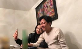 Showbiz 28/2: Trường Giang-Nhã Phương tình tứ bên nhau 'đốn tim' fan