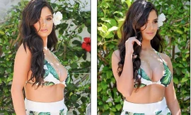 'Bỏng mắt' ngắm 3 vòng sexy của mẫu nội y đình đám Demi Rose