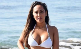 3 vòng nóng bỏng của sao truyền hình Sophie Kasaei 