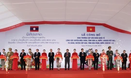 Tưng bừng khai trương cặp cửa khẩu quốc tế Lóng Sập - Pa Háng