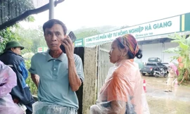 Khắc khoải chờ tin người mất tích trong vụ sạt lở kinh hoàng ở Hà Giang