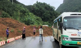 Sơn La: Sạt lở gây ùn tắc trong nhiều giờ tại quốc lộ 4G