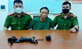 Bắt đối tượng truy nã đặc biệt nguy hiểm cùng nhiều vũ khí quân dụng