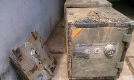 Két sắt chứa hơn 1 tỷ đồng trong nhà 'biến mất' đầu mùa World cup