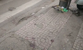 Tài xế mặc áo Grabbike rút 'hàng nóng' đâm gục người sau va chạm