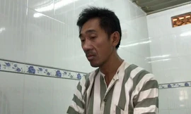 Kouch Pheng Leng tại công an.