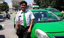 Tài xế Quang, người đỡ đẻ trên taxi.