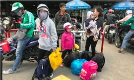 Cửa ngõ Sài Gòn 'tăng nhiệt' trước ngày nghỉ lễ 2/9